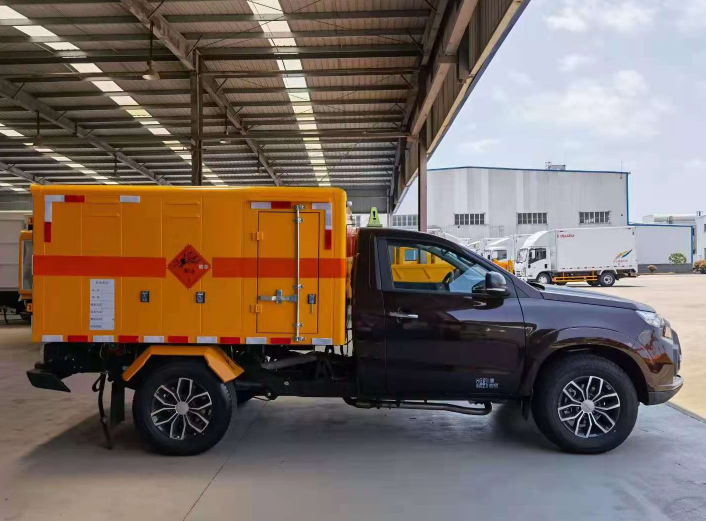 筠连凯龙矿山设备爆破器材运输车安全性如何?