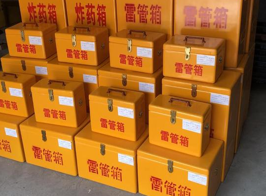 筠连玻璃钢雷管箱的使用寿命一般是多少?