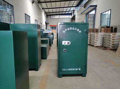 筠连炸药柜一般是什么材质的容易生锈吗?