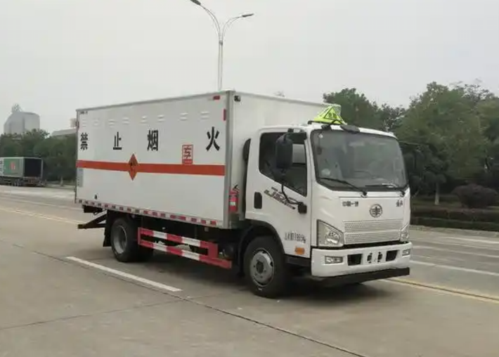 筠连爆破器材运输车可以上高速吗?