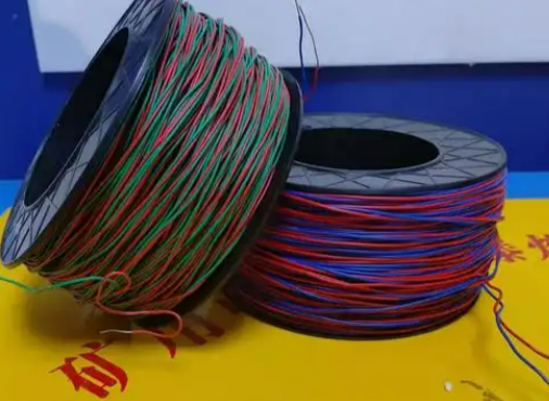 筠连放炮线的主要材质有哪些？不同材质的适用场景有何区别？